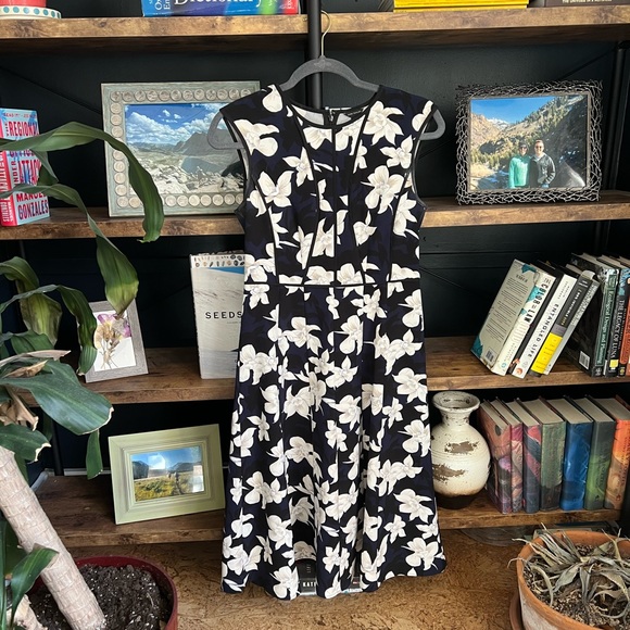 Ann Taylor Floral Midi Dress - Picture 1 of 4